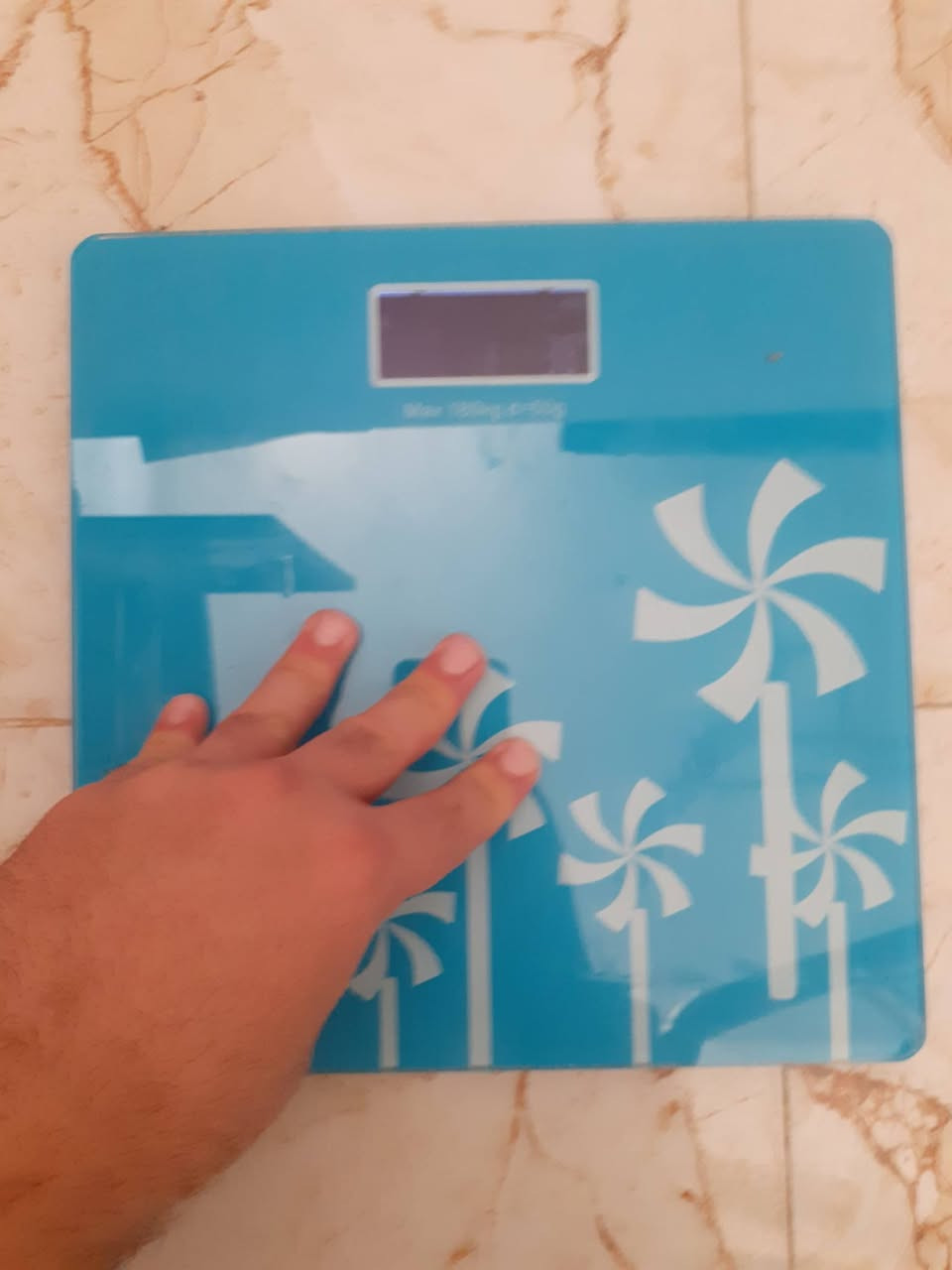 ميزان للبيع السعر 20 الف
***********
