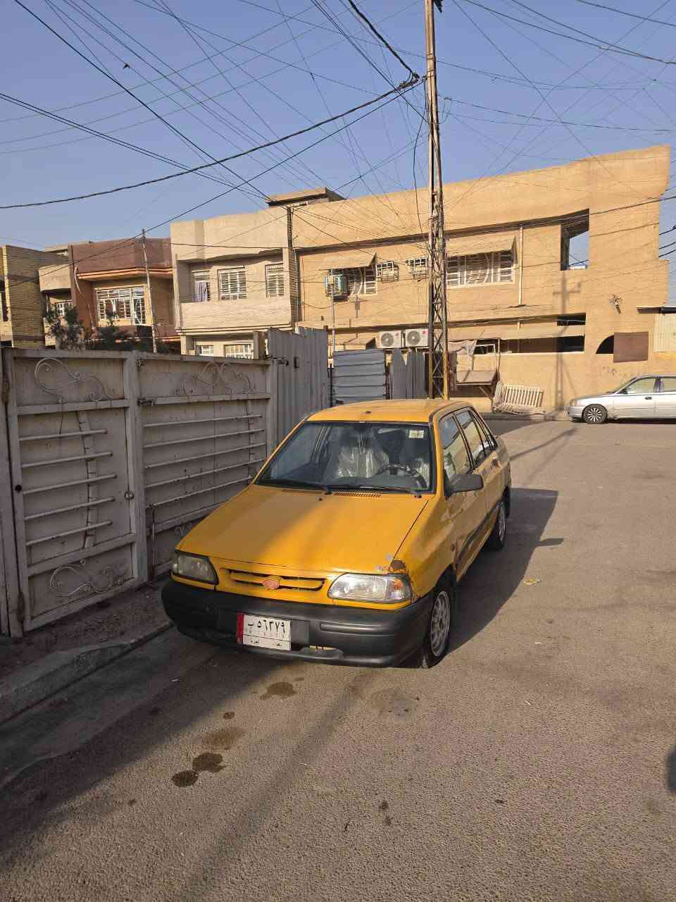 السلام عليكم سيارة سايبة موديل 12
سيارة مكينة كير تخبل 
بيهة ضربة بس بل جاملخ 
الشواصي ما مفطرة
مكاني بغداد البياع 
السعر 25 بيهة مجال 
هيئة غرامات كلهن علية 
سنوية ما ساقطة ال2028
الرقم ***********
