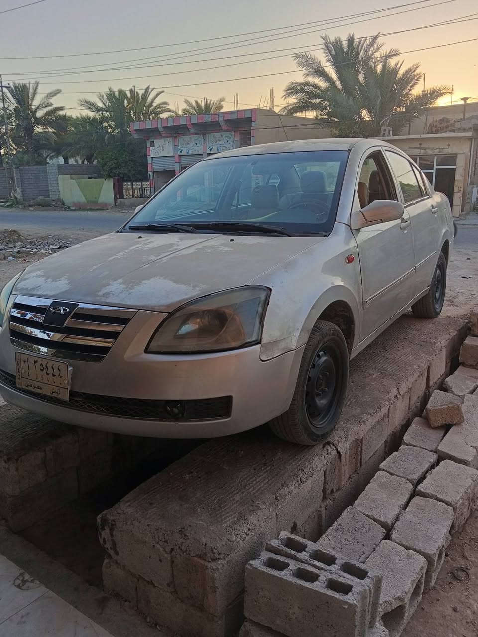 السلام عليكم للبيع شيري A5 موديل 13 كير عادي مكينة 1500 تبريد شغال ممتاز رقم ديالى سنوية نافذة السعر 30 وبيها مجال مكانها ديالى بعقوبة ***********
