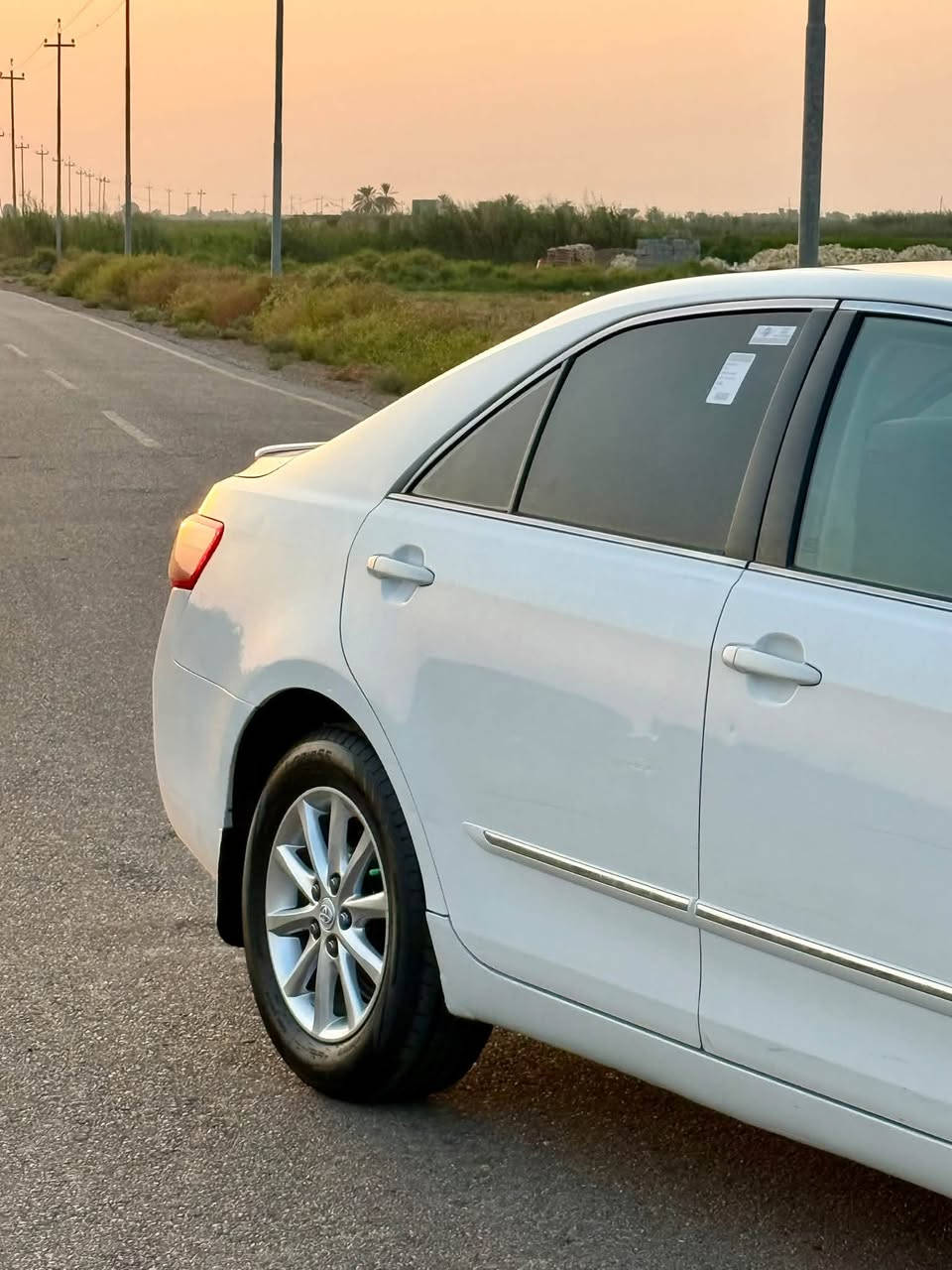 السلام عليكم 
سياره كامريCAMRY. للبيع 
موديل 2008 خليجي
فئة GLx
مواصفات السياره فول عده الفتحه
وصاج 
اناره ترحيب داخليه
كشن كهرباء
تحكم ستيرن
برده خلفيه كهرباء
رقم بغداد ()ب اسمي شخصيآ تحويل مباشر هزه جديده ورقم دولي 
مكينه2400 اربعه سلندر خير من الله 
كير خير من الله  
تخم تاير جديد
تخم ويل جديد
تبريد قطعتين ثلج 
حداديه جديده
منضومة لايت زينون اصلي شرط نهار
السياره عليها ادامه كامله من كلشي باتري ومنضومة بانزين يعني جاهزه من هاي الامور ومتصرف عليها ربع
السياره اقره التفاصيل واتصل وبيك خير وتدلل
السياره استخدام شخصي 
المكان واسط 
السعر98وبيها بسيط
للاتصال***********
