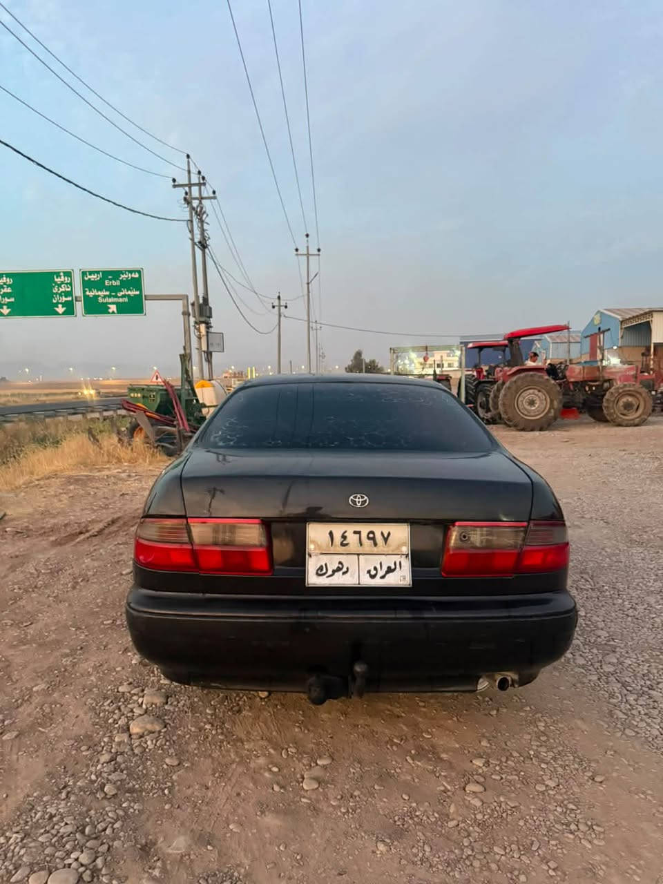 تویوتا کارینا  Toyota Carina 1994.                                    مودیل 1994 رەقەم و سەنوی دهوک تەحویل غەرمە شەرت عام بەخ لۆ جوانی پێش و پاش کەپس سوکان بیلادیە گیر عادیە.                      4 وەرقە غرمە لەسەرە                                                                               سعر 25 ورقە و مجال                                                             ژ.م ***********.                                                                 ژ.م***********.                                                                   ژ.م***********.
