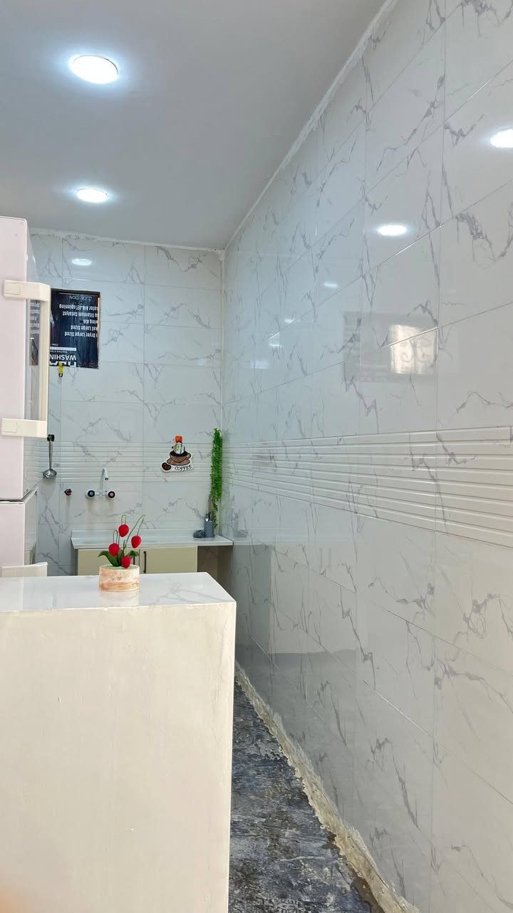 مجمع فدك • ١٠٠م • طابق ونص