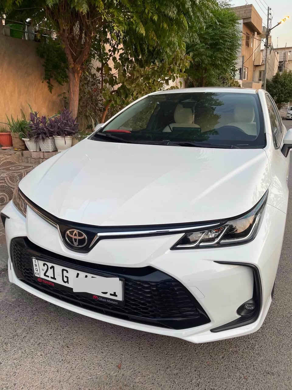تۆیۆتا کرۆلا سینی شکل خەلیجی مۆدێل ٢٠٢٤
سەیارەکە تەنها ٣٨ هەزار کیلۆمەتر رۆشتووە وەک سفر وایە
بۆیاغ و سارد و پیدیئار و شوختی نیە
هەموو شتێکی بەشەرت 
سەیارەکە hev یە فول مواسەفاتە 
جوانکاری بۆکراوە و سێرڤسی تازەکراوە 
تەحویل و غەرامەی بەشەرت بەناوی خۆمەوەیە
بۆ پەیوەندی *********** السليمانية, العراق
