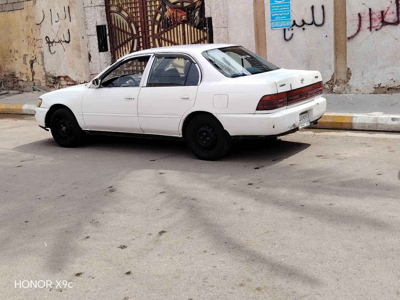 السلام عليكم سياره كورولا يسرى بلاد رقم بغداد مكفوله من عيب الشرع ولگصه  ونقل الجثه سياره خير من الله  مكينه الفونص سياره حلوه مال جناي مكاني واسط نعمانيه👀 شراي ينتصل ويدلل ***********

نص مكتوب في الصور:
- HONOR X9c