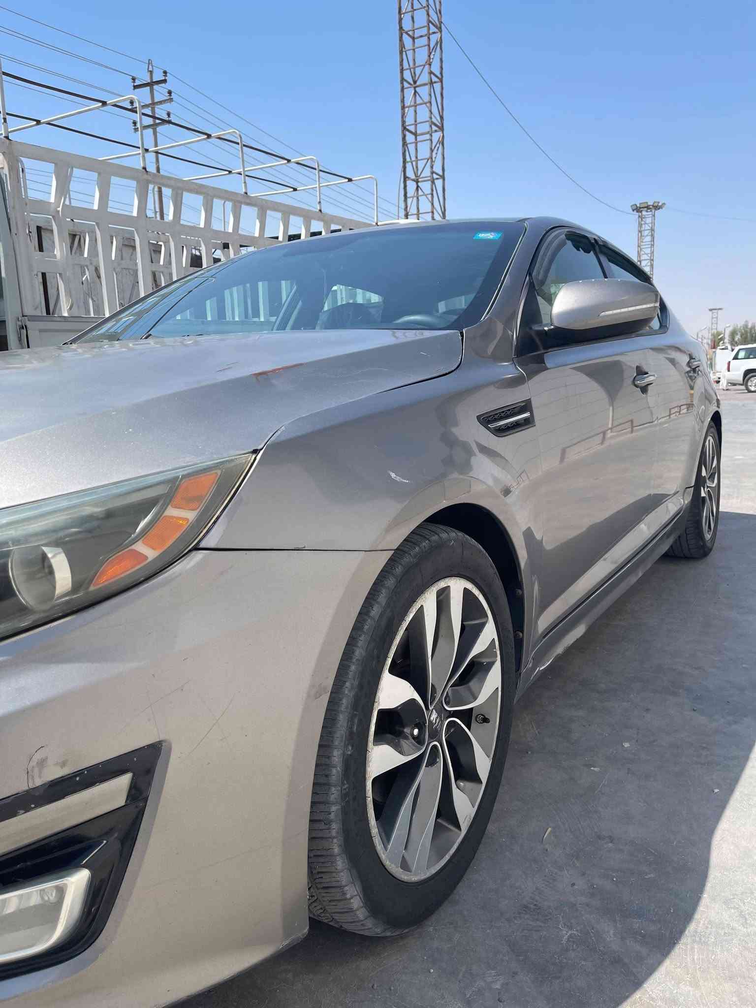 اوبتيما 2015
وارد امريكي لون نفطي كما موضح بالصوره
مبدل قطعتين بيها  بنيد وجنطه
محرك جي دي اي 2400
السياره بأسمي ثاني يوم تحويل
مكاني البصره
تبريد مشاءالله
 السعر 105 وبيها مجال
***********
