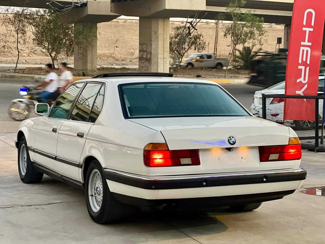 Bmw 730i 
مكينه مسكر دبل فانوس 
خير من الله مكفوله مكينه وكير  نصبه تخبل 
فتحه سلايد تبريد فول
حداديه نضيفه
غرفتهه ٨٠% يرادلهه ترتيب 
سعره ٧٥ ورقه وبيهه مجال 
سبب البيع اريد ٨ سلندر بنضافتهه 
مكاني ديوانية
***********
