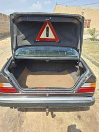 مرسيدس ٩١ • مكينة ٣٠٠٠ • رقم بغداد