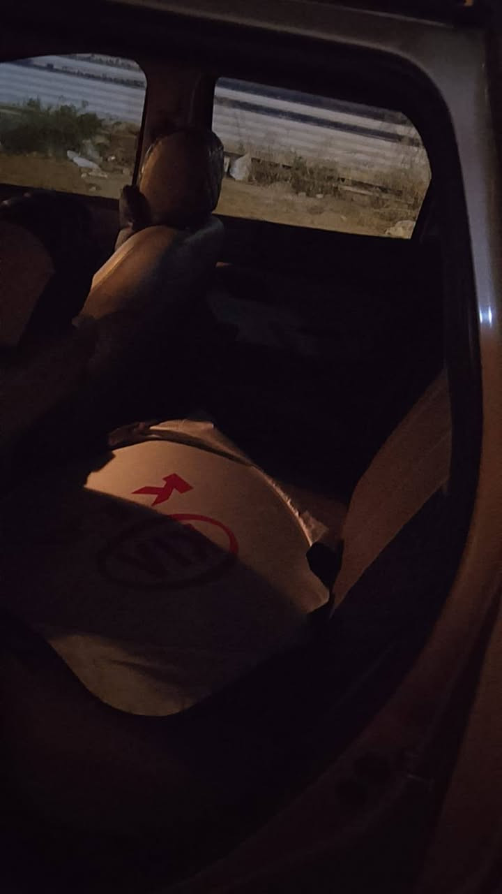 السلام عليكم
سياره رينو داستر 🚗
موديل 2019  السياره بيها مشكله بسيطه بل كير 
ومشط ستيرن سياره ... سياره خير من الله وتبريد حلوو 
.
. العنوان بغداد - الكاظميه - الطي 
.***********
.
