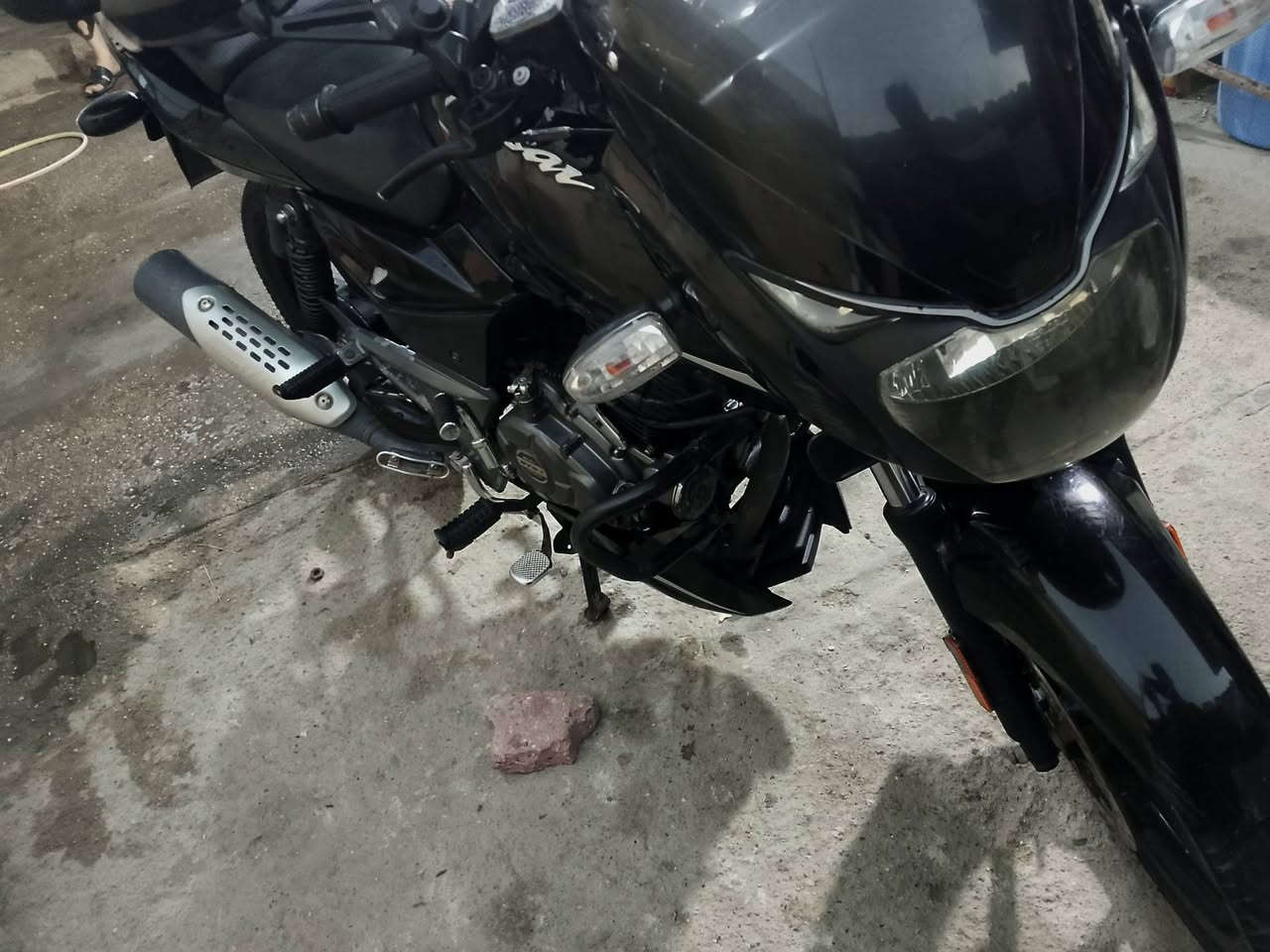 مركز البصرة
سلام عليكم بولسر نيون 150cc مديل 2021 شهر 11 طالعة 22 الدراجة رقم وسنوية باسم صديق شرط الشراي يحول الوحات باقية بالمرور السنوية 2028شهر 12 يعني 29 الدراجة مجفتة مرة وحدة تجفيت كامل حتة كاور كلشي شركة وجديد بالمكينة انا مشتغلهه باييدي الدراجة نضيفة مقارنا بالموجودات محافضين عليهه  كشرتهه حلوة كفر الزنجيل ولدرع موجودات ما ناقصهه شي غير واير سرعة عطلان كهربائيت كاملة تاير خلفي جديد الأمامي تعبان الدراجة مال جناي ثاني تبديلة دهن كل اسبوع امزويل 20w50 اعبيهه سعر 1500 مكاني بصرة الشراي يتصل واتساب موجود ***********
