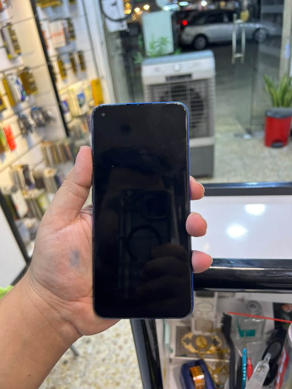 oppoA55
الذاكره : 128 
السعر : 60 الف جهاز نظيف تبديل شاشه وكالة فقط 
***********واتس
العنوان الحبيبه قرب مطعم حيدر ابو الشربت

نص مكتوب في الصور:
- ٢١:٤٥
- الإعدادات
- النوافذ المرنة
- شاهد البرامج التعليمية المتحركة
- للتعرف على كيفية استخدام النوافذ
- العائمة.
- تسجيل الدخول
- إدارة خدمة السحابة Find My، والأجهزة،
- والمزيد.
- Wi-Fi
- zwen55
- شبكة الهاتف
- بلوتوث
- غير مفعل
- الاتصال والمشاركة
- الخلفيات والشكل
- الشاشة الرئيسية وشاشة القفل
- الشاشة والسطوع
- الأصوات والاهتزاز