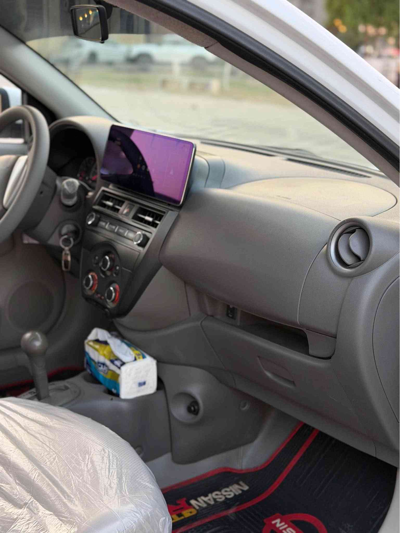 نيسان سني مديل 2022 -  هندية بليته زركه أصلية بحالة ممتازة للبيع
​المحرك: 1500 CC (بحالة الوكالة، محرك جديد ونشط جداً). كير مكينة مكفولات 
​السيارة مكفولة وجديدة جداً، بعدها بخيرها تحكمات ستيرن حساسات خلفية شاشه لكزز كامره خلفيه شادلها كأمره خلفيه تخم تاير جديد اربع سماعات جدد سيارة كل نقص مابيها 
ماشية 55الف
على وضع الشركة مال بيت السيارة باسمي
رقم اربيل هزتهاجديده ​السعر:109وبيها مجال
​السيارة نظيفة جداً ومناسبة للي يدور سيارة عمل واقتصادية وما تحتاج أي مصروف.
مكان بغداد العطيفية
قرب صاج البديع لاستفسار 
*********** بغداد, العراق
