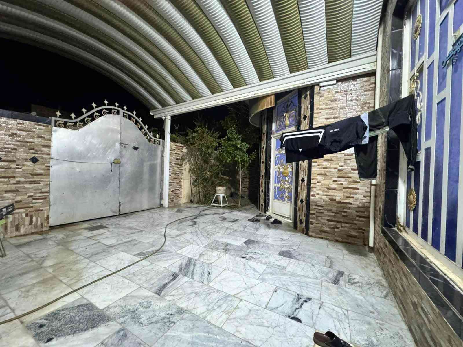 🏡 دار للبيع في حي الباقر

📐 المساحة: 250 م
🏠 الدار طابقين
💰 مطلوب: إسكان

🔹 الطابق الأول:
• غرفتين
• صالة
• استقبال
• منور
• حمام
• حديقة
• مطبخ

🔹 الطابق الثاني:
• غرفتين
• صالة
• حمام

📍 الموقع: حي الباقر، خلف الصيدلية

📞 للاستفسار:
***********

📩 أو مراسلة الصفحة

