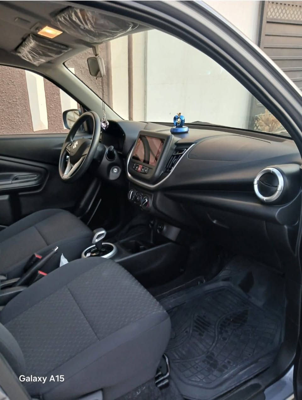 <<  سازوكي >> SUZUKI ياباني شكل جديد. 
- سعر السيارة (( ٨٨ )) ورقة فقط...وبي مجال.
-أتصال علرقم *********** أسيا
واتساب ***********
-موديل السيارة[[ ٢٠٢٣ ]] ...سيارة سحب شركة/زيرو/ كلين تايتل مواصفات خليجي بدون صبغ وبدون تعديل بارد ماشية فقط (( ٩ )) تسعة الف كيلومتر حقيقي فقط يعني بعدها زيرو والسيارة مرقمة شمالي (( رقم سليمانية دولي )) حرة وبإسمي والسنوية وهزة جديد وشرط التحويل. 
-لون السيارة مميز((رصاصي)).
- مواصفات السيارة خذمات خليجي داخل سيارة مطعم رصاصي وأسود وبرونزي... كير اوتوماتيك..مكينة ياباني علبلاد أقتصادي..تدفئة..تبريد ثلج..شاشة اندرويد بلادي مواصفات خاصة..تحكمات أستيرين كاملة المواصفات..بلوثوث..جامات كهرباء..مانع تزحلق..اي بي أس..كاميرا بلاد..حساسات خلفية بلادي..ستوب لايت..بلاجكتور..مرايات كهرباء..أشاير بجاملخ..أسبير جوكر علشركة...ويل كروم أسود بلاد شركة حجم اطارات ١٥ جديد..سويج جداحة عدد×٢ قفل مركزي نظام سنتر لوك..أطفاء ذاتي عند توقف سيارة/مواصفات رادار..مانع ضباب..نظام أيرباكات علبلاد...يو بي أس...غراض بلاد شركة بعدها بيه... لاواصق ولايلون ولزكات شركة بعدها بية.
-مكان سيارة كركوك. كركوك, العراق

نص مكتوب في الصور:
- Galaxy A15