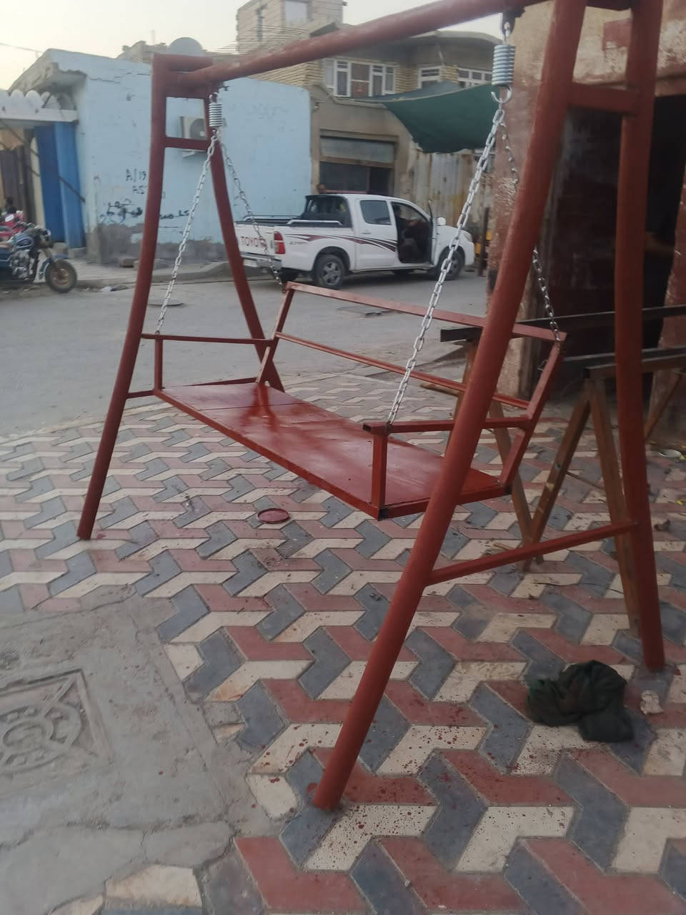 سلام عليكم مراجيح للبيع ***********
