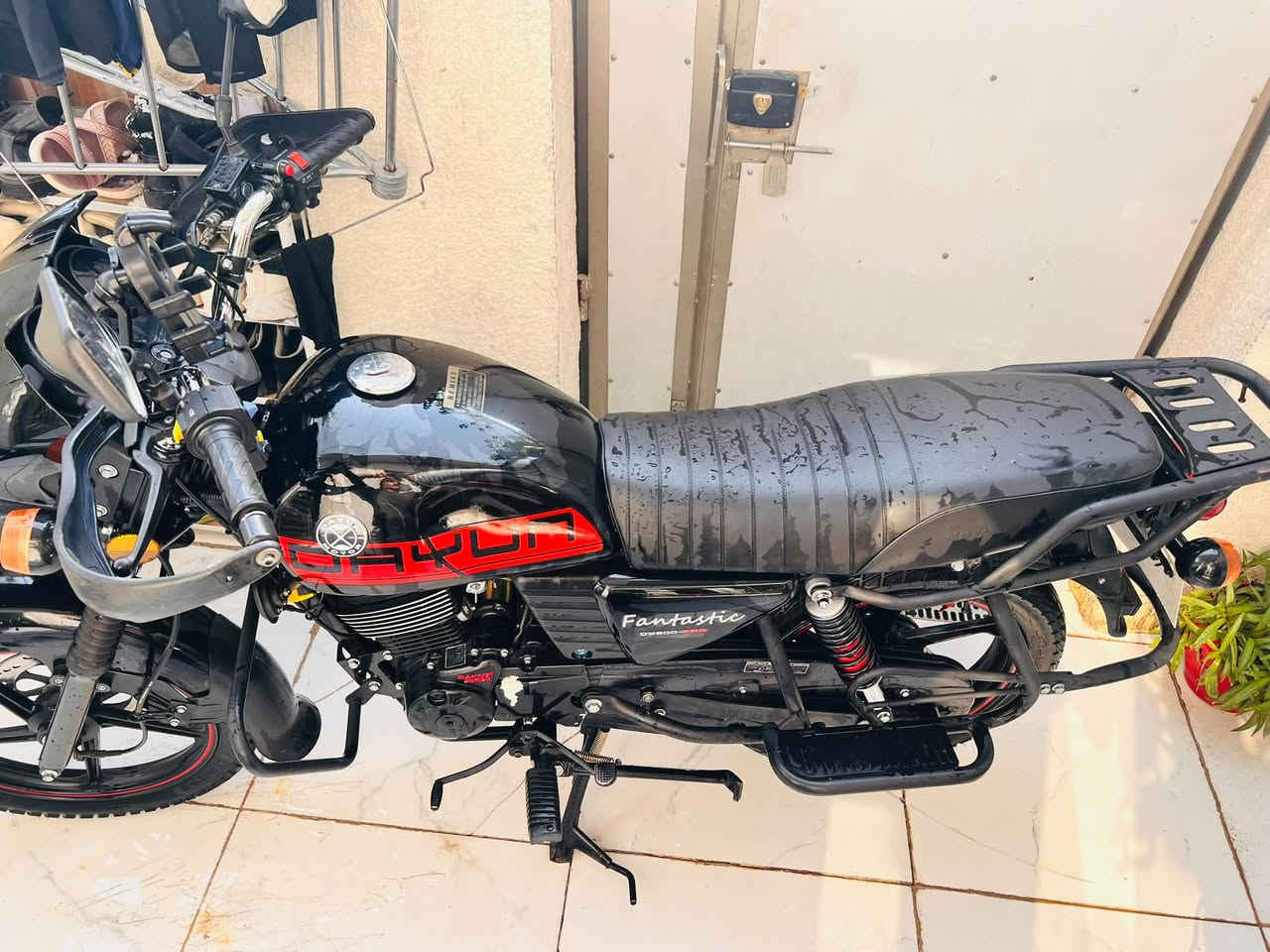 دايوان جبلي مستعجل عله بيعته 1750 وبيه مجال   مو شراي لتجي دراجه مناقصه شي ومبدله دهن موتل يعني مداريه  كلش  رقم***********
