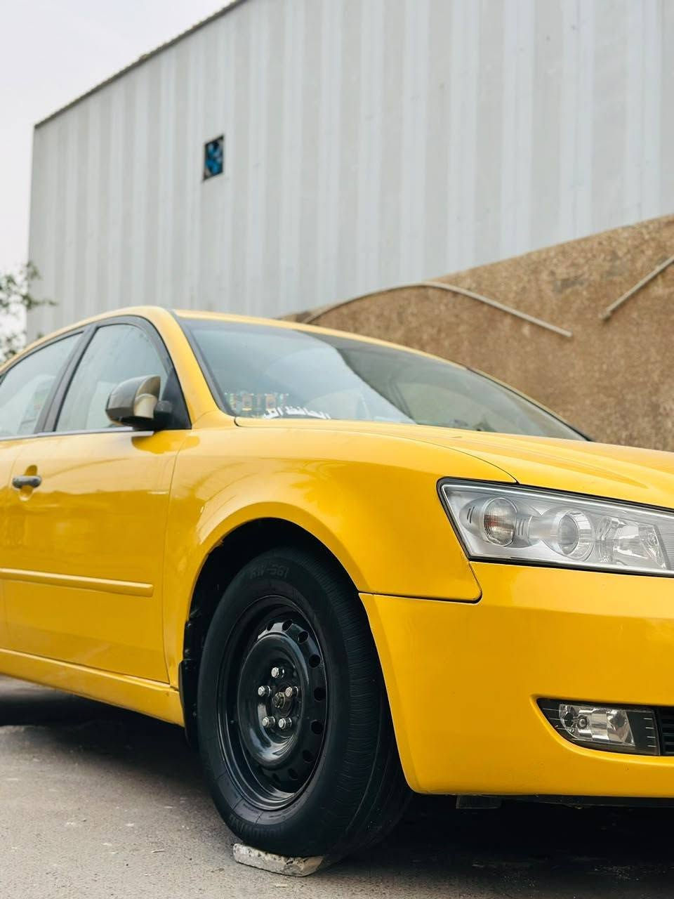 سلام عليكم سوناتا موديل 2008 رقم بغداد انكليزي بأسمي   مكينة 2400 تبريد شغال صدر جديد السيارة جاهزة من كلشي اي نقص ما بيهة الضرر البيهة جاملغ خلفي فقط غير هذه ما بيهة رايدهة ب 87 وبيهة مجال مكاني بغداد الحسينية 
***********
