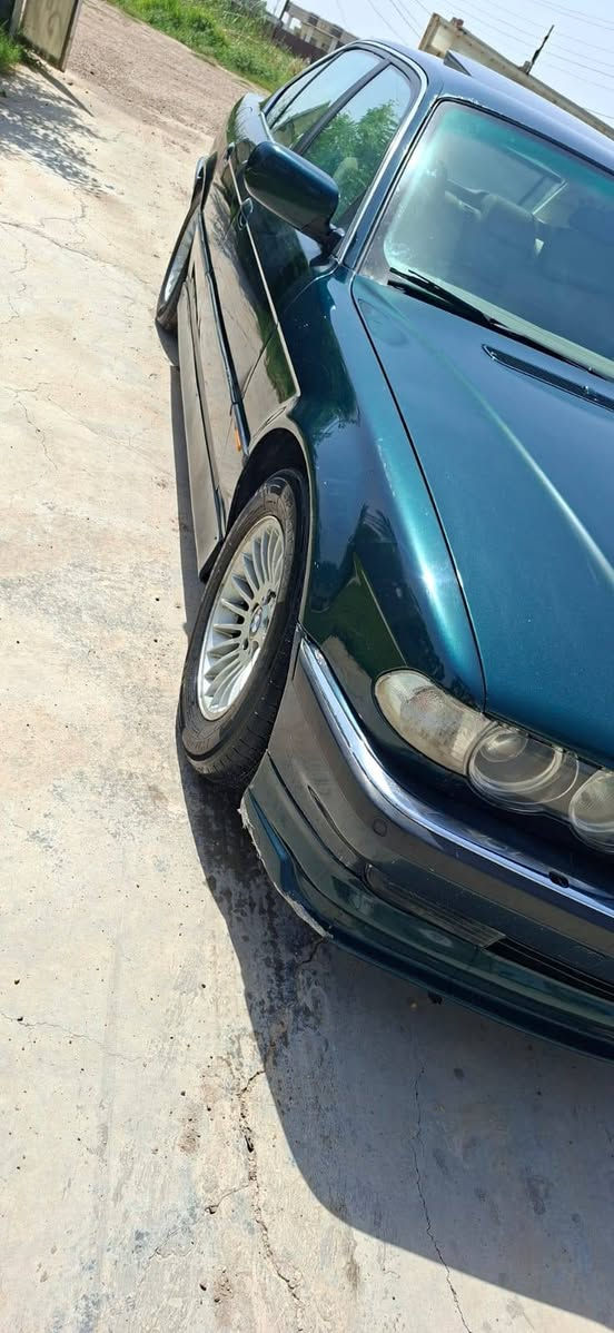 للبيع
*********** واتساب 

BMW 
حجم 744 دينمو هوة 
محدثه 2001 داخل وخارج ....
عليها ادامة كاملة 
محرك بلكات نوزلات مجاول دايفرام واتر بم قوايش رولات 
 مروحه كلج اصلي 
تبريد منضومة نقص غاز فقط
كمريسر فان ومنضومة كاملة 
اذان محرك اذان كير وادامة 
دهن كير اصلي 
شريط استيرن جديد مال كصة
دوس جدد 
محدثة داخل خارج m 
2001 
سيارة عليهاا ادامة كاملة 
غرفة نضامة 78% 
لايت عدسة اصللي زنون 
متحرك 
ويل اصلي شعاع 
سلايت جديد
سيارة كلشي مبدل بيها اصلي وشرط مال كصة 
وكشنات أمامية نضافة 50% 
كشنات ما بدلتهن ما حصلت نضاف
باقي كلة جديد ما عدى ما ذكرتهن 

حساسات جام 
حساسات أمامية خلفية
دبل جام 
مري كهرباء 
كشنات كهرباء 
شاشة قلاب 
سلايت شغال 
داخل بيجي 
لايت زنون عدسة 
دبل إشارة لد 
سوار لايت شمسي 
سيدي جنجر 
محرك 44 اصل 
كهرباء مكفولة ولا جطل 
سيارة مكفولة من ضربة 
نضام ABS 
قفل جام
تخم تاير ويل 
محرك جديد 
محرك لا صرف ولا دوانز ولا تنقيص جديد قبل فترة شادة
جنطه شفط 

نقص كنترول جام شمعات صدر 
نضافة كشنات أمامية 50%

السعر 80 وبيها مجال 
مكان سيارة بغداد
