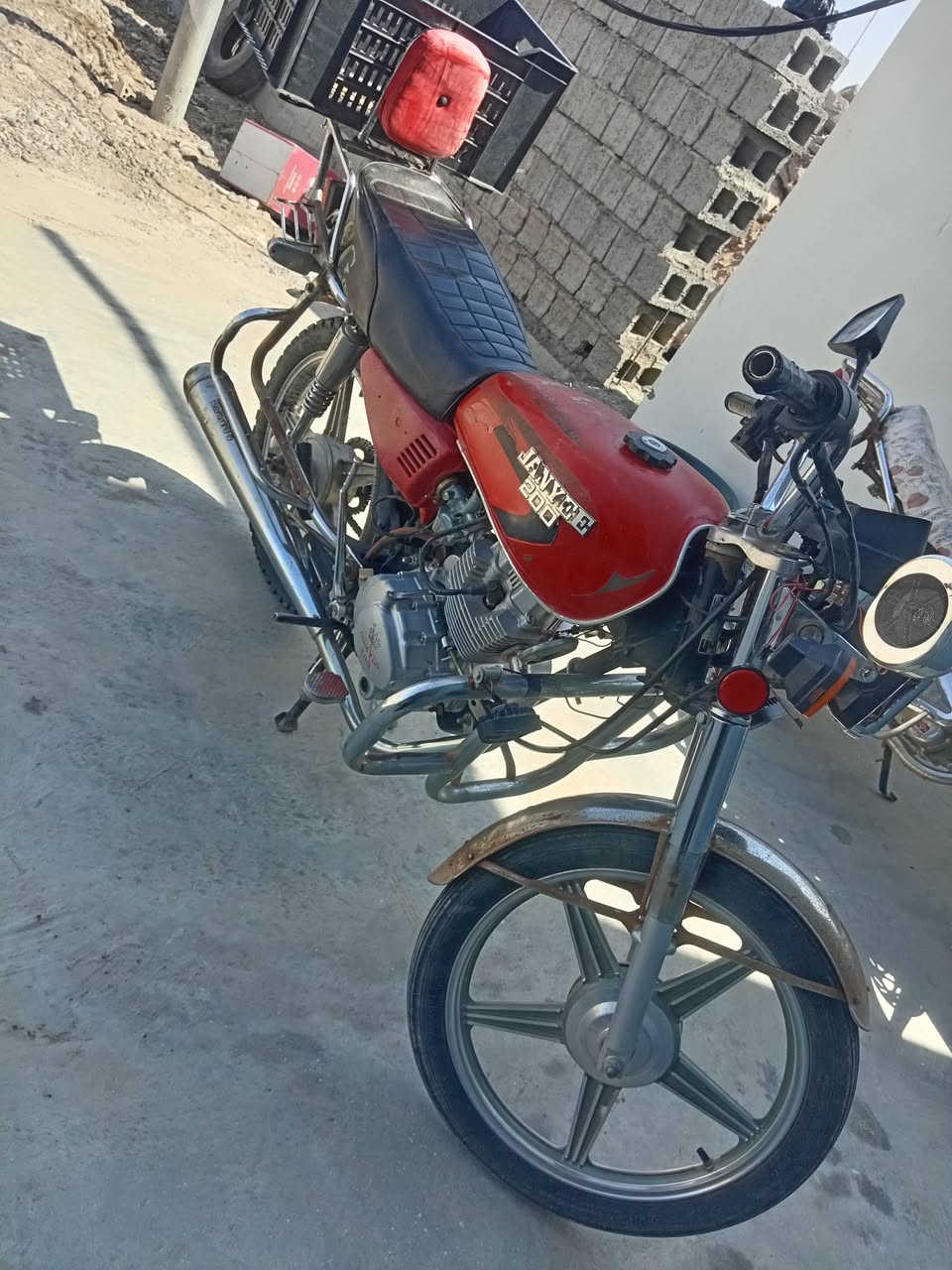 السلام عليكم موطور جني 19 شرط محرك و كهربائيات كامله سلف شغال موطور مال جناي للبيع 350 ***********
