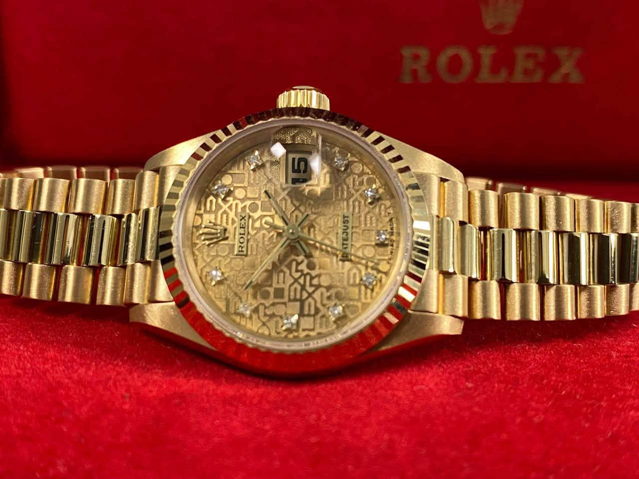 ساعة رجالية ماركة ROLEX

تتميز بتصميماتها الأنيقة وأسعارها المناسبة

مقومة للماء
مقاوم للصدأ طلاء ثابت
وضمان حقيقي .

للحجز والاستفسار
الاتصال على الرقم الاتي
☎️📲***********

او مراسلة حسابات المحل
يتوفر خدمة توصيل🛵
#خطوبة #اكسسوارات #ذهب_برازيلي #مهر #ورد
#هدايا #عطور #عرض_خاص #موصل #العراق #اكسبلور
