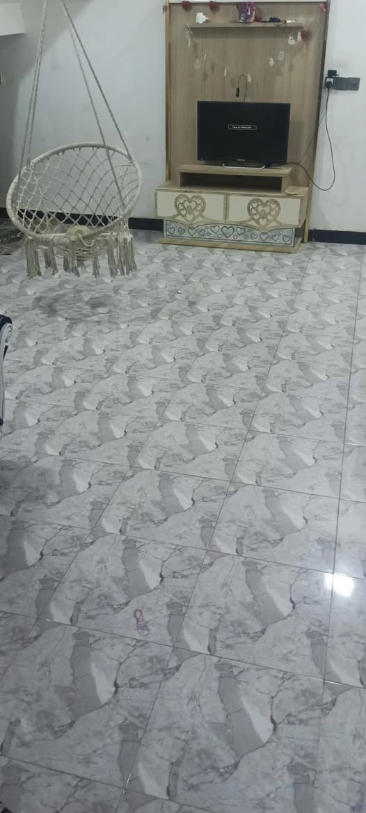 🏡 منزل للبيع – بابل / حي المهندسين
🔹 نوع السند: طابو زراعي
🔹 المساحة: 110 متر مربع
🔹 الموقع: بابل – حي المهندسين، مقابل مدينة ألعاب أرض بابل
🔹 السعر: 55 مليون دينار عراقي
🔹 السعر قابل للتفاوض 
📞 للاستفسار والاتصال: ***********
