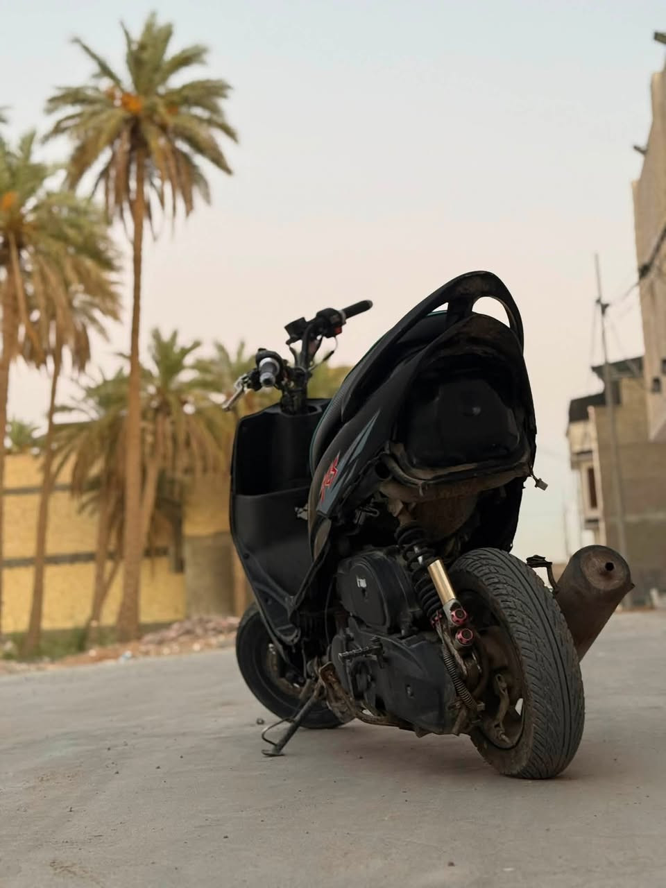 السلام عليكم ماكس عدلة سلف وهندر نكرة كهربائيات كلشي كامل عل اخير دراجه ربع متصرف عليها  الدراجه ملحه معدل فول مفتوحه مرة وحدة وبوشة49 ناعمه الدراجه السعر 300وبيها مجال قليل الرقم ***********
