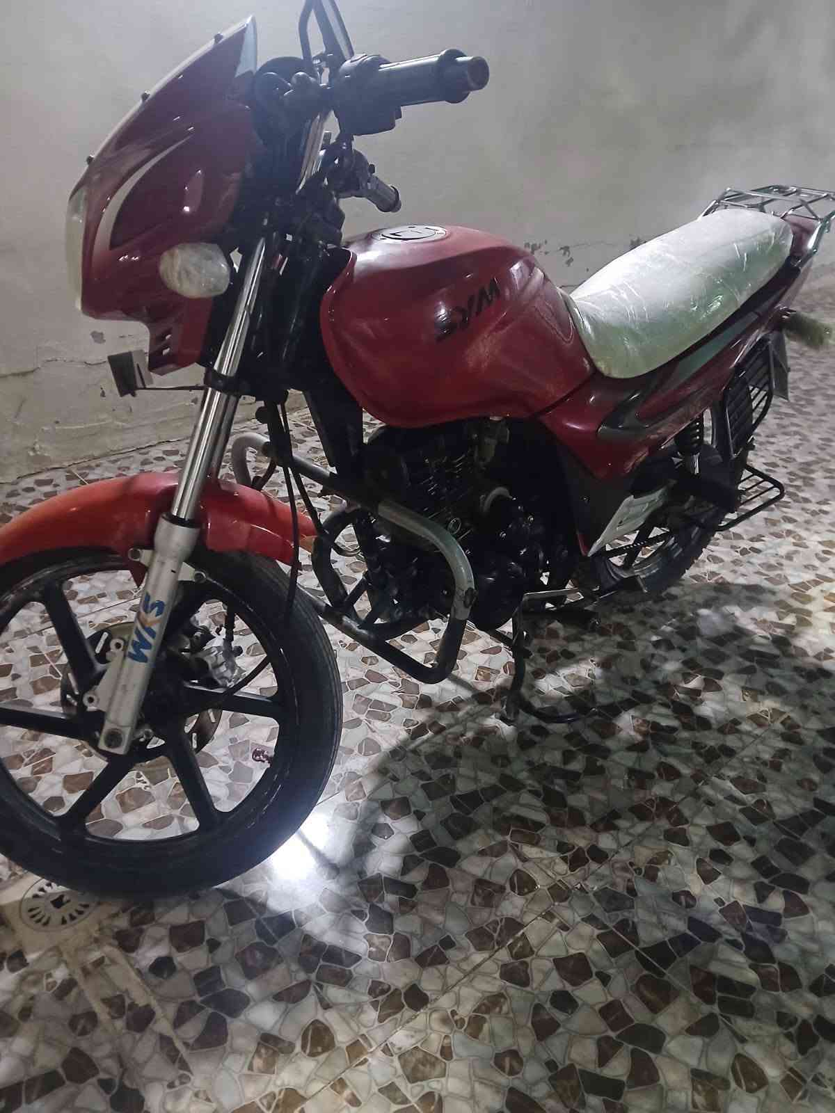 سلام عليكم 
سايم كير 2019
150
 الموطور نظيف ومرتب وما طارك اخو جديد 
 محركها كلش نظيف وما مفتوح و اخرس مينسمع شلعه ومعدل 

مكمرك و اوراق كامله 
 سعره مليون وبي مجال حك جيه  
 للتواصل والاستفسار الاتصال على الرقم التالي *********** أو مراسله الصفحة
