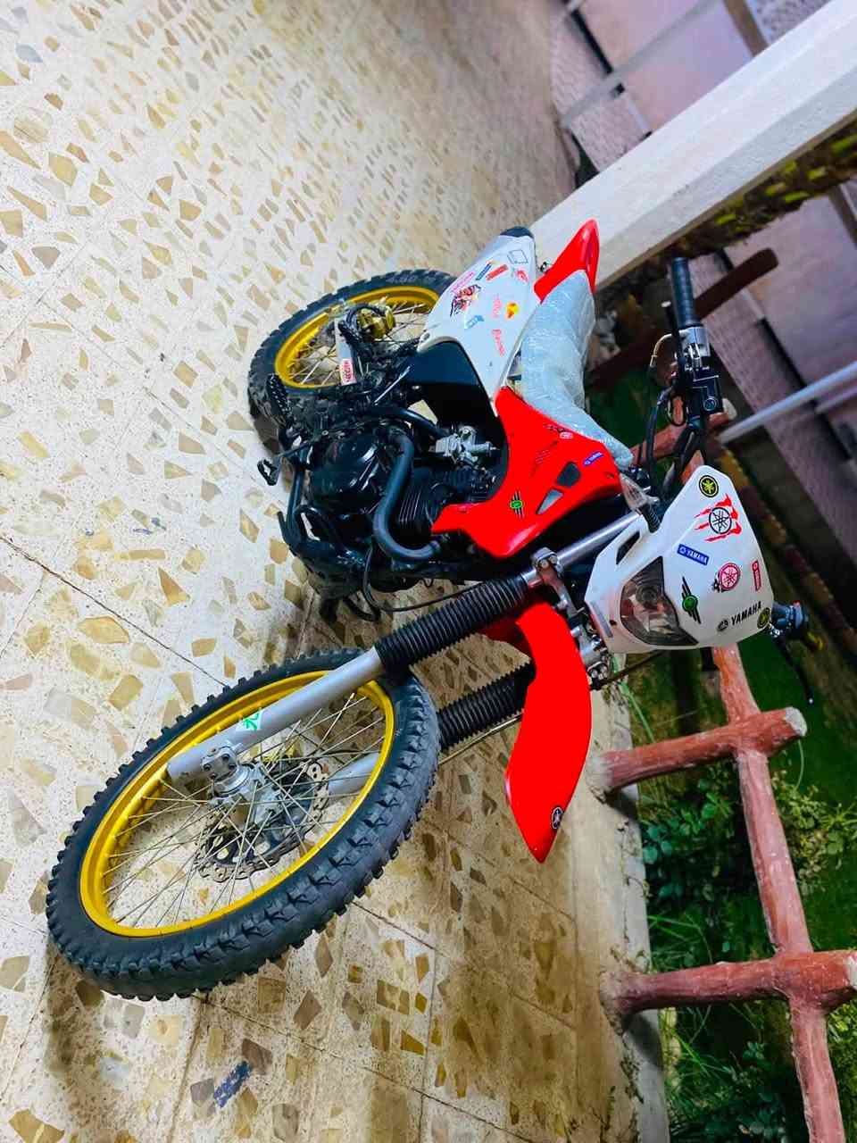 محرك ٢٥٠موديل24نوع كاوير
كفاله عامه 
نضافه فول
دراجه كهربائية شغاله سلف شغال 
هندر 
دراجه مرتبه 
نقصه دسكات خلفيه
عنوان صلاح الدين يثرب لاستفسار ***********
