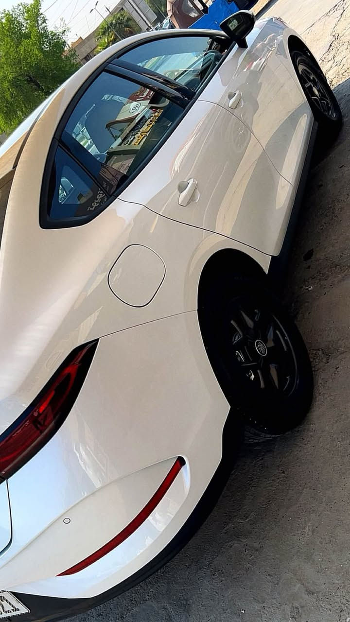 السلام عليكم

كن بلاص 2025 
 
🥇كفاله عامه 🥇

❌ فقط رصعه بل جنطه موضحه بل صوره 
 
🛞ماشيه 8000 الكلي 

السيارة رقم بغداد 🫆

داخل ابيض🏳️

مكاني بغداد 📍

***********
