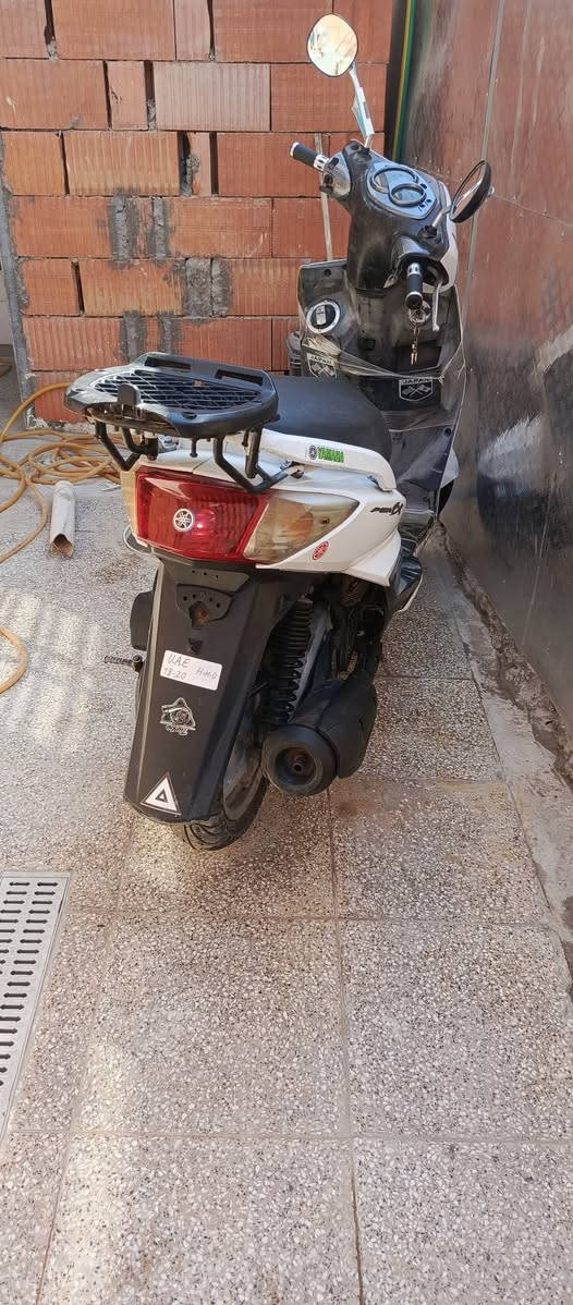 دراجة سكنس فحل ياباني للبيع ...
الدراجة نضيفهومرتبه وعلى ايدي  رايدها ب 800 وبيها مجال بسيط للشراي 

مكاني بغداد البلديات.
*********** اتصال أو  واتساب
