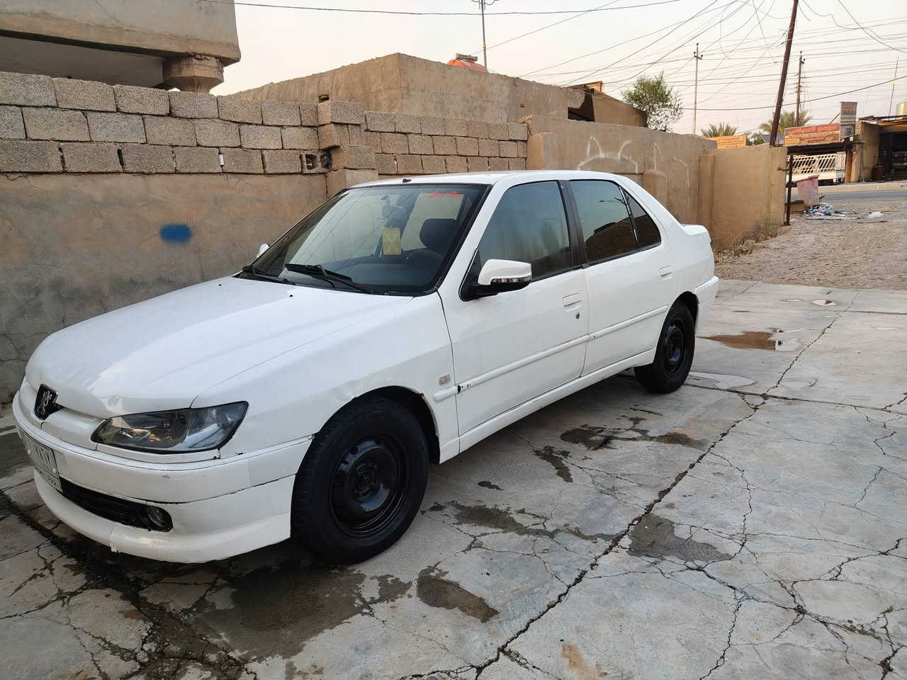 السلام عليكم 
بيجو 306  2002
كركوك مشروع وطني شرط التحويل 
كير ومحرك وتبريد شرط
صدرها يريد شوية ترتيب 
قطعتين صبغ الباقي بلاد
كهربائيات كلها بلاد 
ترهم مراوس حسب القناعة 
السعر 42 وبيها مجال 
مكاني العلم
***********
