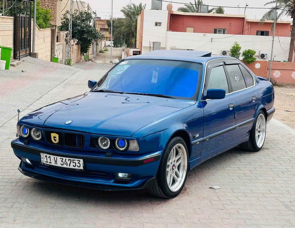 حجم ٥٢٥ مسكر فول مواصفات مكفول من ضرر مصبوغه للجماليه تواصل 
***********
***********
سيارة بسمي رقم بغداد
عنوان الانبار هيت
