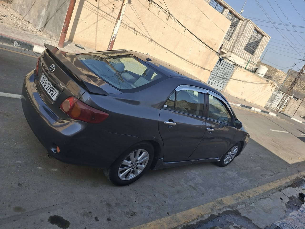 سلام عليكم 
كورلا 2010
رقم بغداد نكليزي 
تحويل مباشر 
وارد امريكي
حادثهه خشم جاملغ امامي 
شواصي كفاله 
مصبوغه عام للجماليه 
سيارة جاهزة كير ومكينه 
حداديه تخم تاير 
تبريد شغال 
سعر 83 وبيهه مجال بسيط 
مكان سيارة كربلا للاتصال ***********
