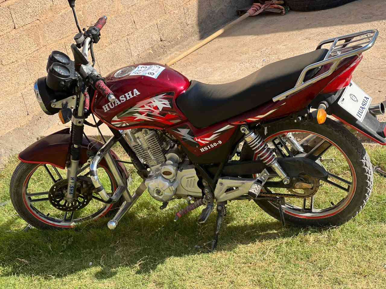 سلام عليكم موطور هايوشه للبيع موديل 22 محرك مو مفتوح باقي التفاصيل ع رقم او خاص 
***********
