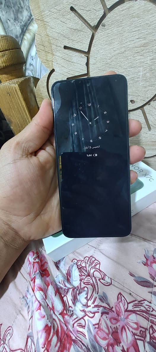 سلام عليكم هونر X7C ذاكرة 256/8جهاز مداخل تصليح كامل الملحقات سعره 180وبي مجال مكاني بغداد الحرية ***********
