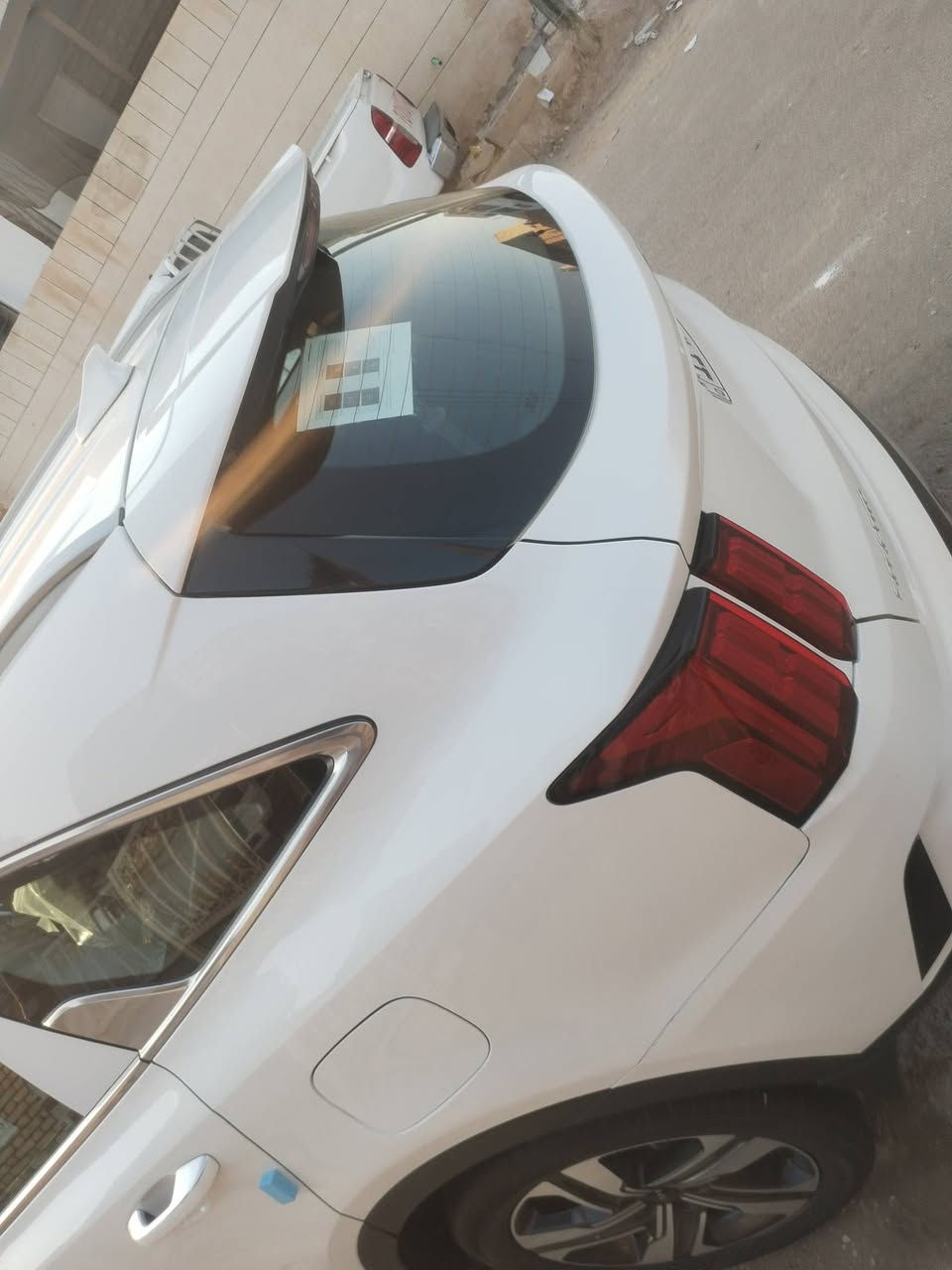 سورنتو للبيع موديل ٢٠٢٣ خليجي مكفوله ماعدا بارد بسيط كلش رقم بغداد الدولي باسمي فول مواصفات عدى البنرامه مكينه سته سبعه راكب تشغيل عن بعد تبريد ثلاث قطع كشنات كهرباء صندوك كهرباء كشنات جلد لون ابيض حساسات خلفي امامي حساس تاير سايد ابريك بصمه ترحيب عنده الاقتراب ثلاث بصمات رقم الهاتف ***********
