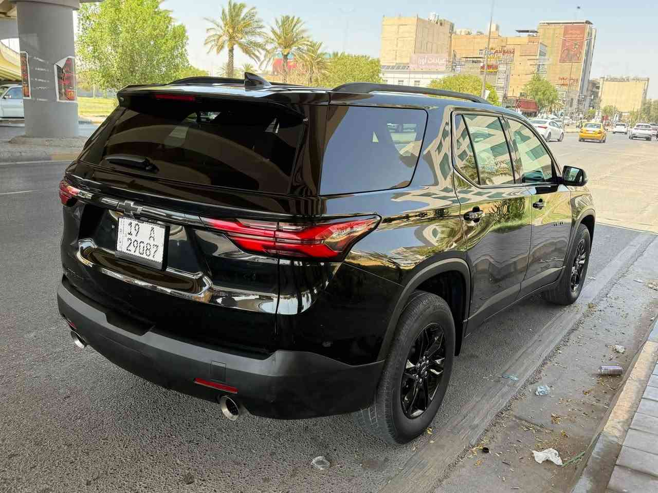 السعرر 225 ورقه $$ قابل لتفاوض 🔥
انسسب سعر بهيج نظافه وضرر بسيط 

شوفرليت ترافيرس بلاك توب 2024
رقم كربلاء حره تحويل مباشر 
عداد المسافه : 39 الف mill
حجم المحرك : 6 سلندر 3600 فور ويل 
الضرر : جاملغ امامي تبديل وصبغ 
وباب الصدر تبديل نفس اللون 
ايرباك برده وكشن طاك ومصلح 

المواصفات  بلاك توب 
بصمة تشغيل وابواب - فور ويل 
7 راكب 3 قطع تبريد - شاشه كار بلي
كرسي سائق كهرباء - تدفئه مقاعد 
رادار مانع تصادم - مثبت سرعه - قياده اليه 

للاستفسار الاتصال ***********
مهندس حسين 📍 كربلاء - حي الحسين
شركة_المتحدة_لمزادات_السيارات_الامريكيه

