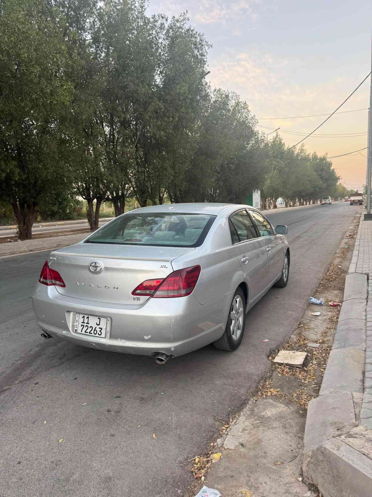 للبيع افلون 2009  
واودي امريكي 
بنيد مبدل 
وقطعتين صبغ 
نقصها زوج تايرات 
والاقي. كله مكفول وخير من الله
محرك جديد لا رواجز ولا مفتوح 
كبرها. جديد 
رقم بغداد دولي 
***********
