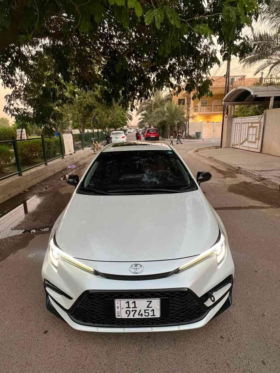 بسم الله يا الله
السلام عليكم حبايب 

كورلا هايبرد 2025 للبيع 

فئه ال S بلاك اديشن 

فول مواصفات السياره بعدها زيرو 

ماشيه 25 قابل للزياده 

الداخل جلد تو كلر احمر واسود 

تحكم كهرباء كشن الساىق 

الجام اوتو 

قطعتين تبريد 

3 انظمه قياده 

مثبت سرعه

قياده ذاتيه 

فتحه سقف 

كار بلي 

وباقي المواصفات المعروفه 

السياره مكفوله من الصبغ ما عدا مكانين pdr بيها مسويها بافضل مراكز ال pdr 

المكان الاول الطخه صايره ما بين باب الصدر وباب الخلفي كد شبر فقط من جهه السكن 

والمكان الثاني طخه بسيطه بالجاملغ الخلفي ع كد شبر فقط 

واثنينهن مصلحات pdr  

السياره جدا نظيفه وكدام عينك عجبتك كل الهلا بيك وع راسي 

ما تعجبك صلي ع النبي واعبر المنشور 

السعر 163 وبيها مجال 

 

المكان بغداد / الدوره 

***********
