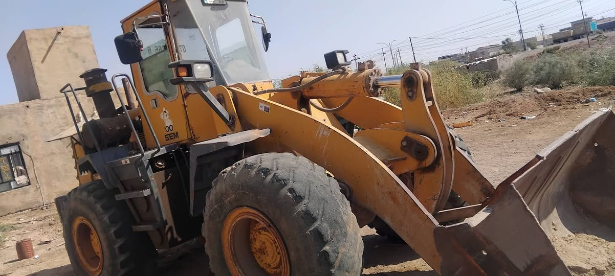 شفلات صيني موديل ٢٠٠٧ جاهز العمل البيع حجم ٤٦ 
***********
