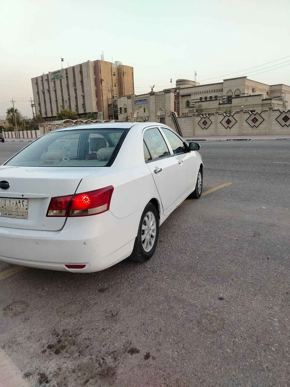 سلام عليكم بي وايدي موديل ٢٠١٣ مكينه وكير مكفولات حداديه جيده تخم تاير رقم القادسية مشروع وطني سنويه ال ٢٧ تحويل مباشر مكان كربلاء ااتصل *********** السعر ٣٦
