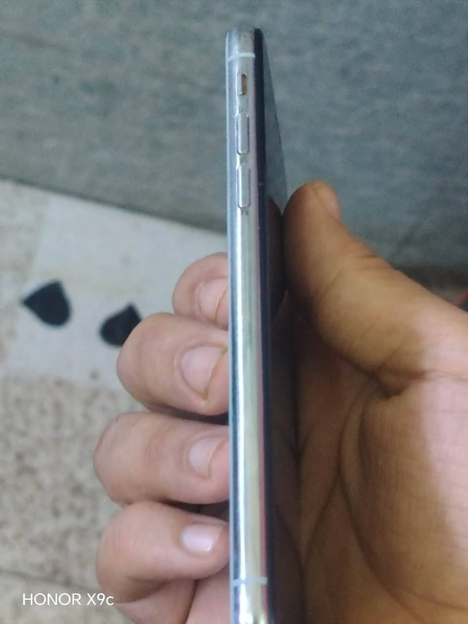.
سلام عليكم اكس عادي جهاز كامل مكمل تكنيك كامرات اتخبل بطارية100مبدله ذكره256جهاز فقط السيم كارت مايشتغل ولباقي شغال سعره50الف 
مكاني بابل القاسم***********
