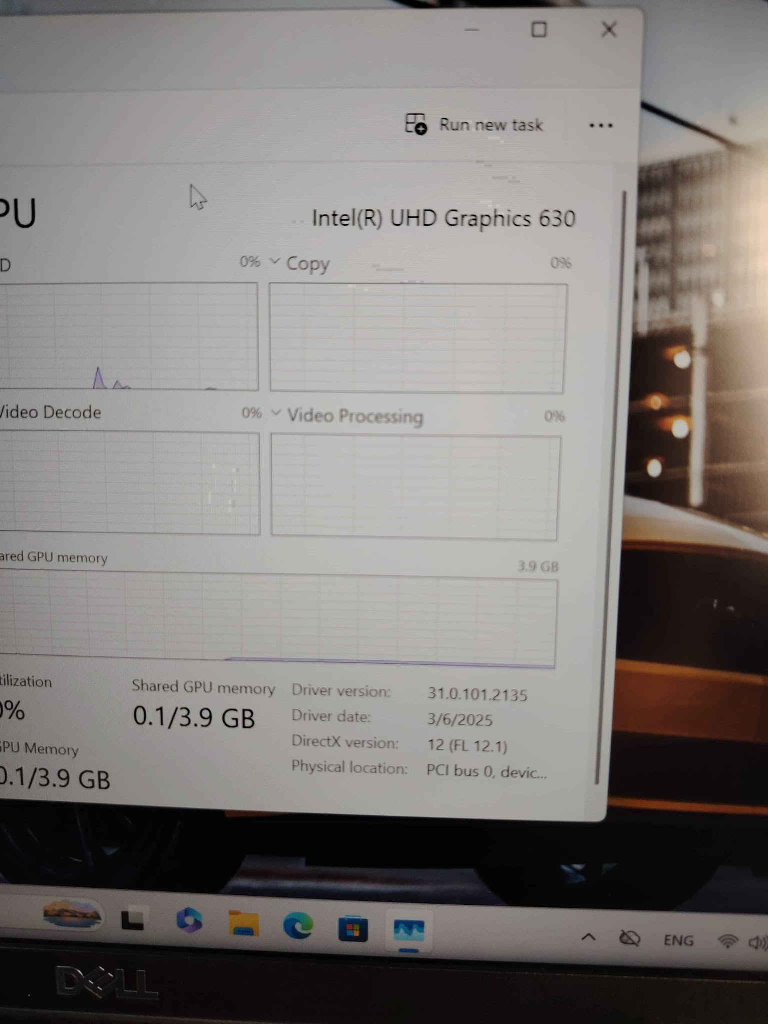 🔥 شغل عالي وفول القوة بسعر ما يتعوض! 🔥
​للبيع لابتوب Dell Latitude 5401 العملاق.. طيارة بالأداء وأناقة بالمنظر، من فئة الـ Latitude العملية والمقاومة للكرف!
​💡 ليش هذا الجهاز هو اختيارك الصح؟
​المعالج: Intel Core i7 الجيل التاسع فئة H (يعني معالج أداء عالي مو الفئات الضعيفة، يتحمل ضغط وحمل ثقيل بدون ما يرمش).
​الرام: 8GB DDR4 (سريع وجاهز للتطوير بأي وقت).
​التخزين: 256GB SSD (إقلاع بلحظات وسرعة خيالية بنقل البيانات).
​الشاشة: 14 بوصة بدقة FHD صافية وبألوان مريحة للعين.
​الكارت: Intel UHD Graphics 630 (شغلك المكتبي، الدراسة، والتصفح والتصميم الخفيف بطلاقة).
​المميزات: كيبورد مضاد للصدمات مع ستيكر ضوئي إنارة مضيئة لكتابة مريحة بالظلام!
​💰 السعر الكامل: 360الف دينار بس!
🚚 التوصيل: شامل وواصل للباب (ما تدفع ولا دينار زيادة فوق السعر).
​الكمية محدودة والجهاز جاهز للاستخدام الفوري.. للطلب أو الاستفسار دز رسالة للصفحة الآن! 📥 بغداد, العراق

نص مكتوب في الصور:
- PU Intel(R) UHD Graphics 630 0% Copy 0% 0% Video Decode 0% Video Processing 0% ared GPU memory 3.9 GB tilization 0% GPU Memory 0.1/3.9 GB Shared GPU memory 0.1/3.9 GB Driver version: 31.0.101.2135 Driver date: 3/6/2025 DirectX version: 12 (FL 12.1) Physical location: PCI bus 0, devic...
- CPU
- Intel(R) Core(TM) i7-9850H CPU @ 2.60GHz
- % Utilization
- 100%
- 60 seconds
- 0
- Utilization
- 9% Speed
- 3.66 GHz
- Base speed:
- 2.59 GHz
- Sockets:
- 1
- Cores:
- 6
- Logical processors:
- 12
- Virtualization:
- Enabled
- L1 cache:
- 384 KB
- L2 cache:
- 1.5 MB
- L3 cache:
- 12.0 MB
- Processes
- 191
- Threads
- 2104
- Handles
- 83652
- Up time
- 0:01:02:21
- Run new task