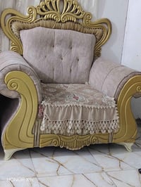 كنب • ١٠ مقاعد • ما بيه ضرر