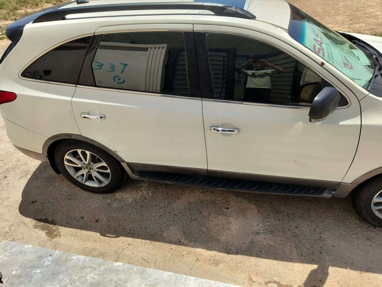 فيرا كروز للبيع او مراوس شنو عندك دزلي
موديل 12  محرگ 6.  3800.   7, راكب    كير مكينه  بحاله جيده.  تدفئه تبريد شغال  راوتري.   
السياره ابيع صبغ احزام  لان طار البنيد  وصارت جدحه باحد الوايرات  مزلوغ و كب المحرك احتركت تقريبا للنص بس مو حريق قوي قوي لا هيج اثر النار والدخام ونصبغت   وهذا الحجي صارله 4 سنوات اما هسه السياره بحاله جيده صارلها 4 سنوات عندي من مره بهذا الضرف 
السعر 85   وانت شعندك مراوس نزل سياره ناصيه او عاليه هم مو شكال    ***********. بغداد الدوره  وبي واتساب
