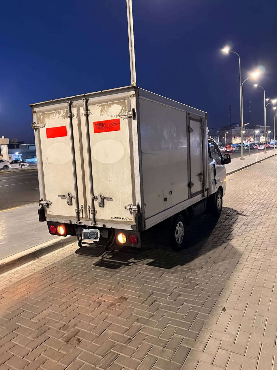 كيا بنكو  براد اصل  ٢٠١٣ نثيه مسكر جنكالين مكفوله كفاله عامه شرط فحص تبريد امامي شغال وخلفي تجميد   مكينه ماتنقص وحداده وتايرات جدد رقمها بصره باسمي ومكان بصره رقمي*********** سعر اتصل عله رقمي او راسلني وتدلل
