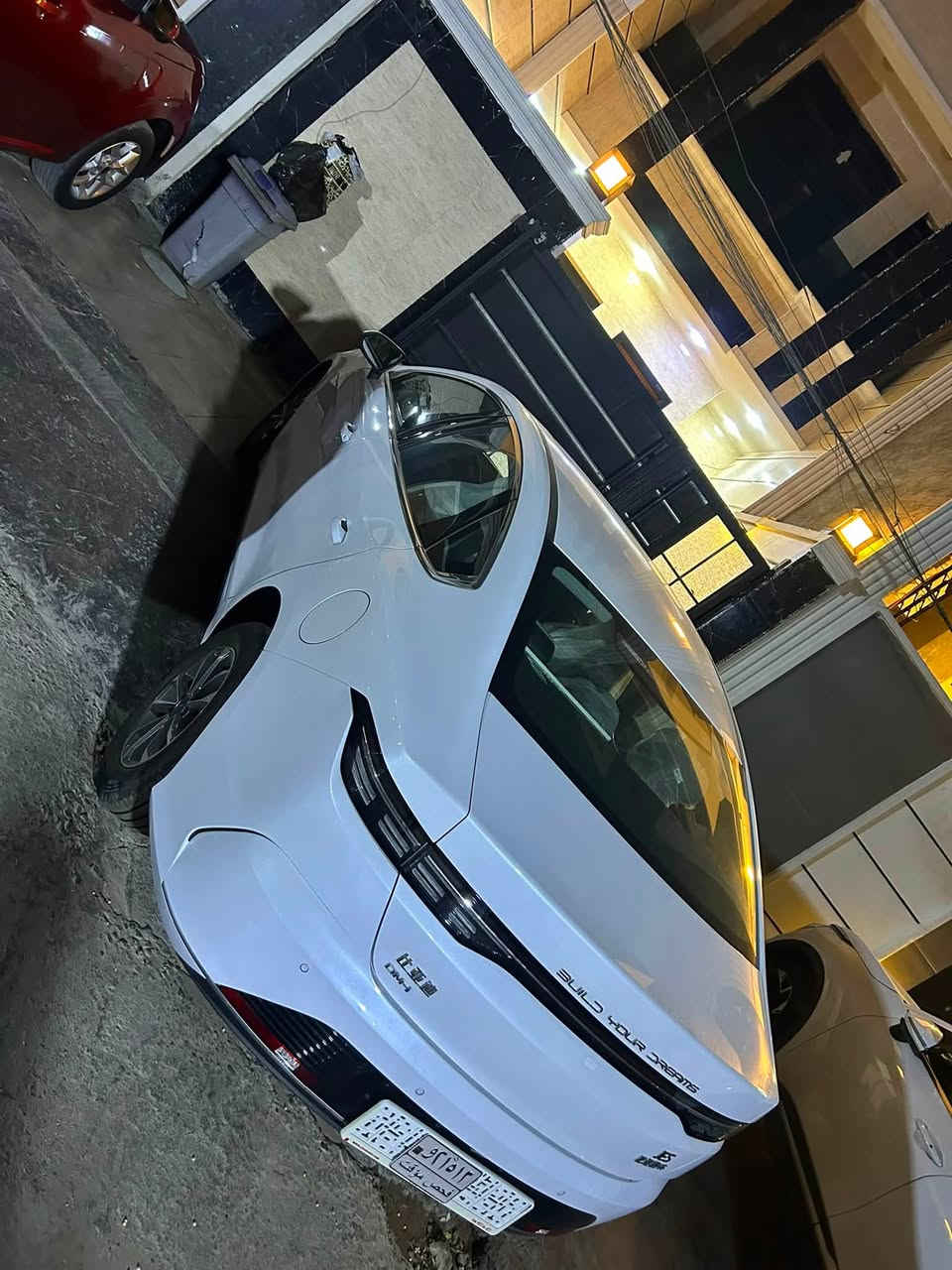 السلام عليكم للبيع بي واي دي دسترويت بيع مستعجل ماشيه 400 كيلو بعدها زيرو  اسلايت فول مواصفات ويل كب بدون رقم بيها ملاحضه اصغيره بجاملغ اليسره الامي السعد المطلوب 21500 او بيها مجال بسيط العنوان شارع فلسطين الاستفسار. على  الرقم ***********
