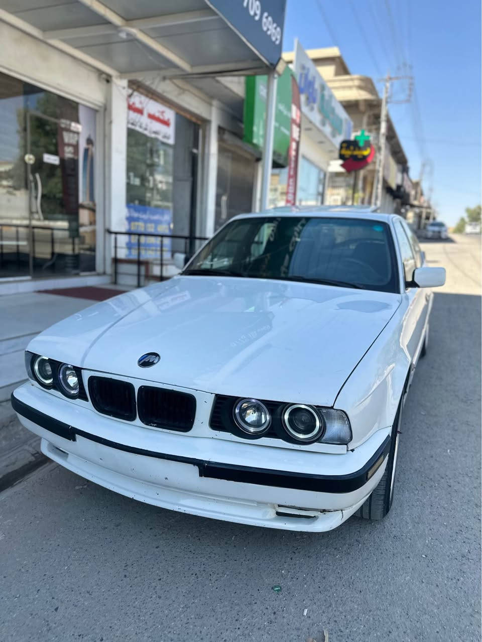Bmw 525i 1991
ماشاءالله لە ماڵی هەمووان تاقانە و لۆک
مۆدیل ١٩٩١ بیلاد ٥٢٥ گێر عادی
هەموو گیانی کراوەتە ١٩٩٥. سلاید جام کارەبا سوکان ڤۆلیۆم ناو فۆرمیکا دەبل ایرباگ شاشە ایپاد و کامیرا پێش پان… فول فوله
رەقەم هەولیر سەنەوی بەسەر چوە وەکالەی بە ناو خۆمەوەیە
حیزام بۆیاخە بێ لیدان و معجون وەک شەریکە ماوە
ئێستا تایە و ویل حەسیر لۆکم بۆ بەستوە
سعري ٥٣ و مجال (٥ وەرەقە غرامەی تیایە ایدەمەوە)
كركوك *********** كركوك, العراق
