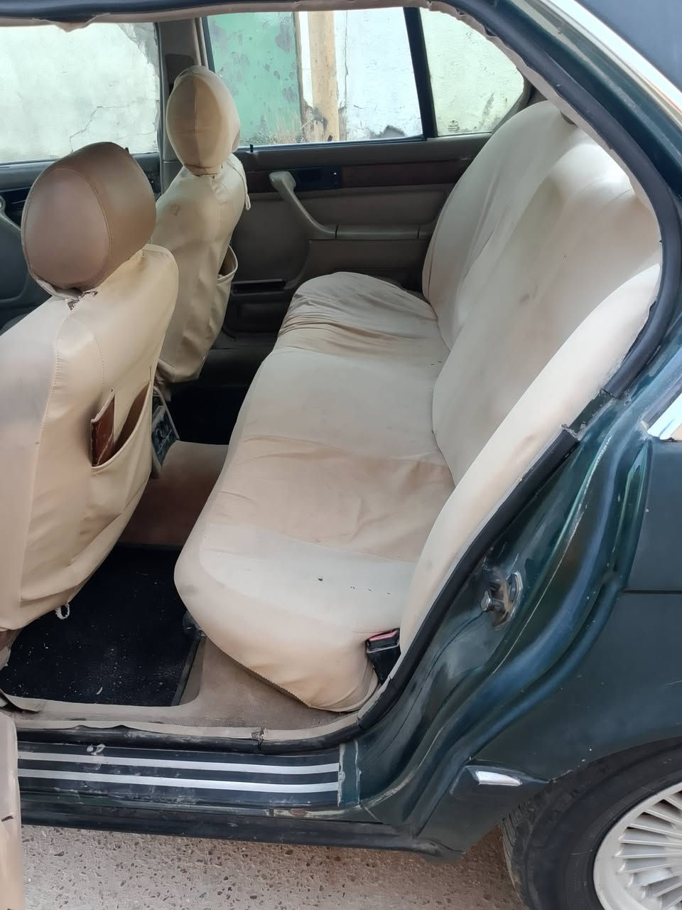 سلام عليكم بيءم موديل 91 رقم بغداد باسمي تحويل ثانيوم غرامات مصفره  سعر 40وبي مجال سياره يرادله ترتيبات بسيطه  محرك كير مكفولات رقم التواصل ***********
