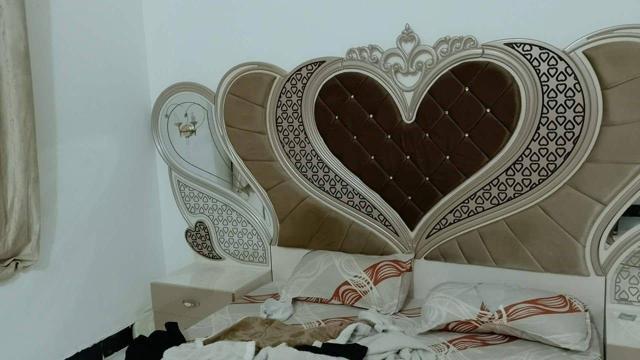 غرفة اخت الجديدة صار فترة ماخذينها للبيع... موجودة في بابل المحاويل للاستفسار الاتصال على الرقم ***********
