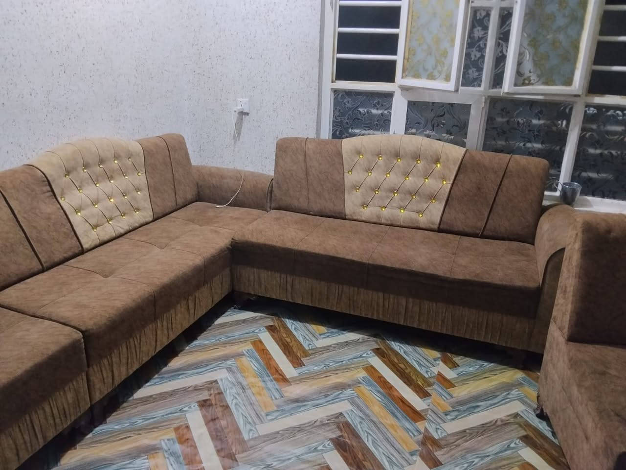 تخم ديوانية • ٩ قطع • نضيف